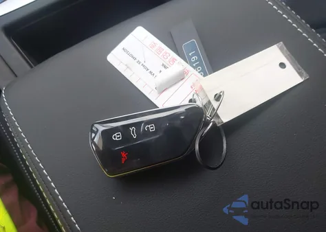 2025 Volkswagen Atlas 2.0T Se from USA, damaged, VIN 1V2LR2CA1SC556191